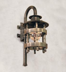 A wrought iron wall light - HlSTORIK (SE5021)